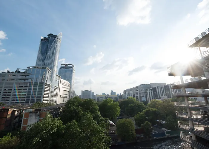 Sovereign Group At Pratunam